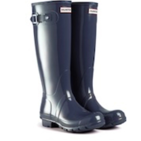 Hunter Shoes - AUTHENTIC Hunter Original Tall Rain Boot in Navy - Size 7